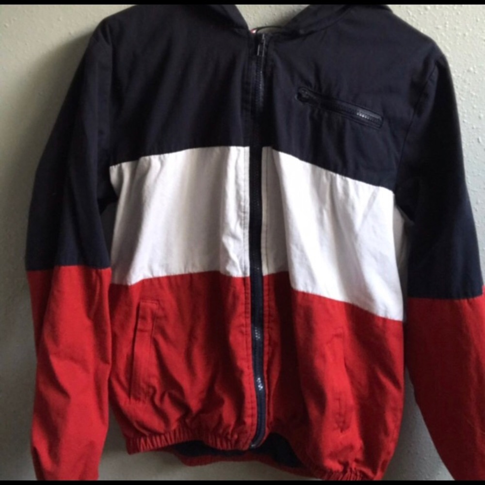 BRANDY MELVILLE JACKET!!